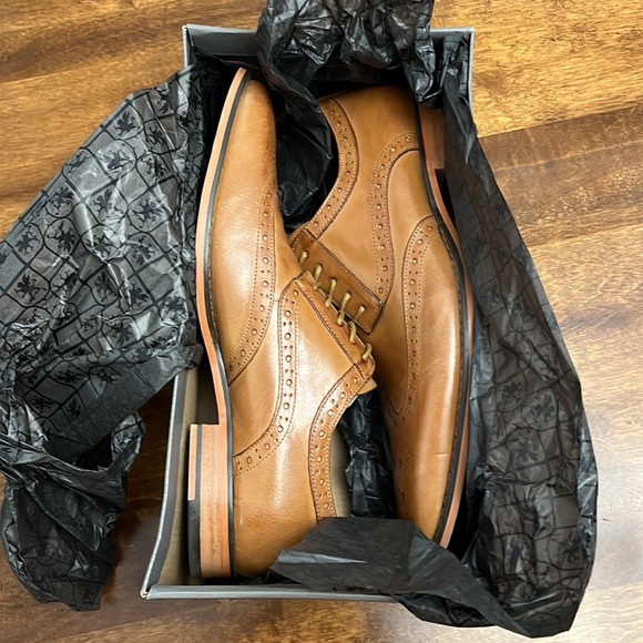 Stacy Adams men’s dress shoes size 10. Like new.